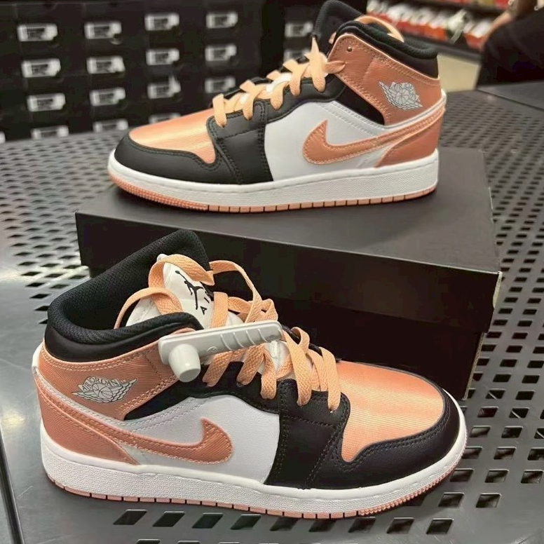 สินค้าพร้อมส่ง|Nike Jordan 1