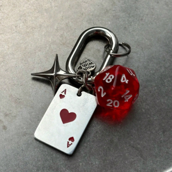 [ส่งจากไทย] พวงกุญแจ 8 ball ประดับ Poker โลหะ พวงกุญแจลูกเต๋า