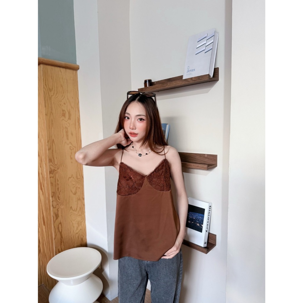 BY IRA  Belinda Top เสื้อสายเดี่ยวผู้หญิง สีพื้น แต่งลูกไม้  เสื้องานผ้าซาติน ผ้าใส่สบายมากกก(ไม่มีซับใน) ราคา ถูกที่สุด ดีลบีเคเค แกลเลอรีภาพที่ 5