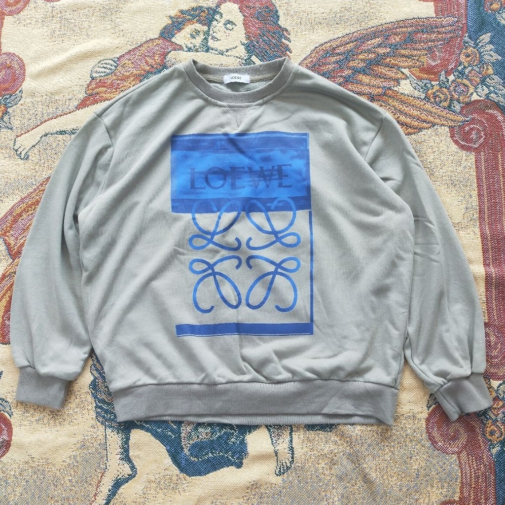 เสื้อสเวตเตอร์ Loewe มือสอง