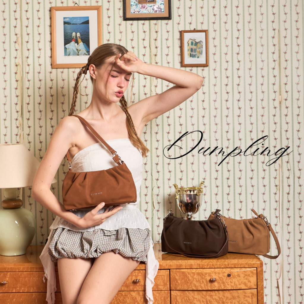 (ใส่โค้ด:20XTR25ลด178.-) Dumpling Bag Suede Collection กระเป๋าสะพายทรงเกี๊ยว หนั