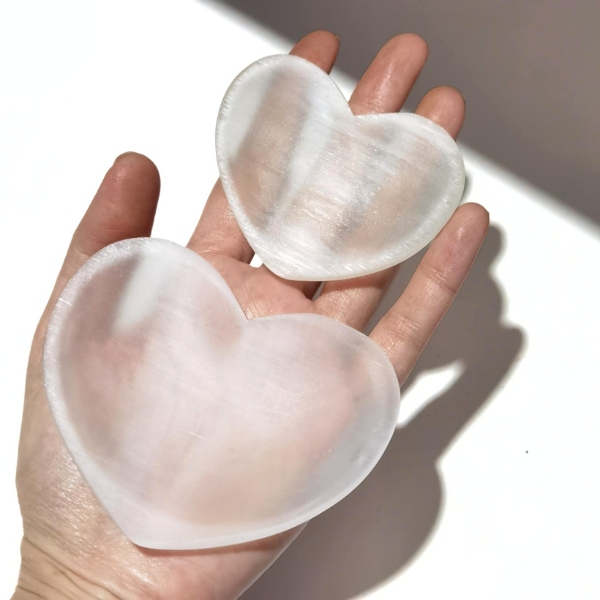 ถาดหัวใจ Selenite เซเลไนต์ หินคลื่นนางฟ้า หินแห่งการชำระล้างพลังงานลบ