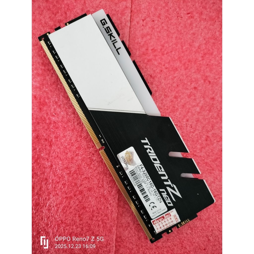 RAM 8GB  DDR4 G.SKILL TRIDENT Z RGB บัส3200MHz ใช้งานปกติ