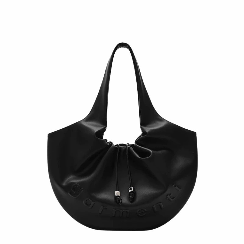 【พร้อมส่ง ในสต็อค】กระเป๋าสะพาย GARMENTI - MANTOU BAG Charcoal