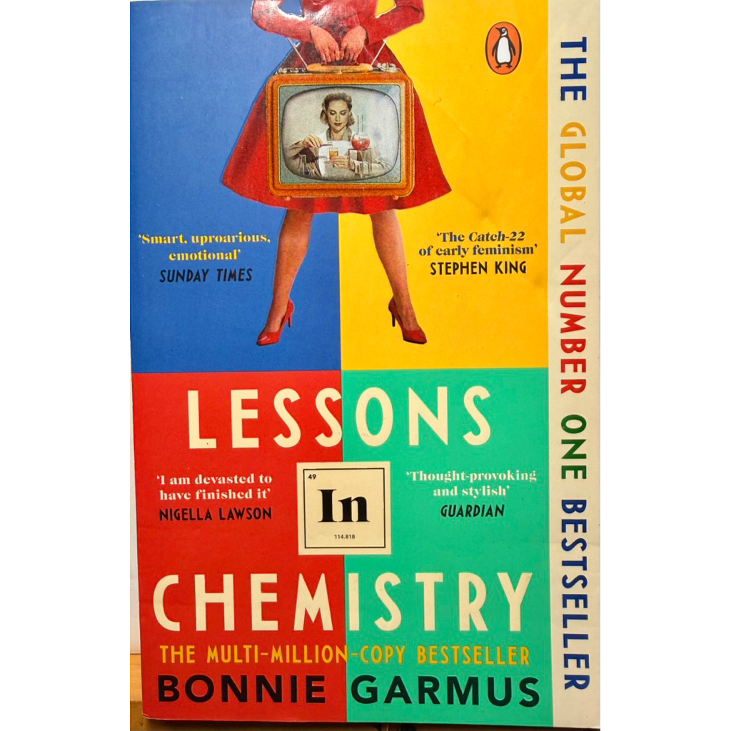 -40% Lessons in Chemistry: A Novel - Bonnie  หนังสือใหม่ มีตำหนิที่ปกนิดหน่อย