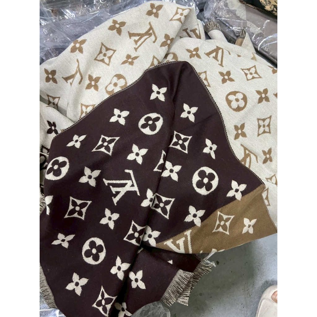 #พร้อมส่ง ผ้าพันคอพรีเมี่ยมแคชเมียขนนุ่มผืนใหญ่สีน้ำตาล ผ้าคลุมไหล่สีพื้นแมทง่าย - รูปที่ 3