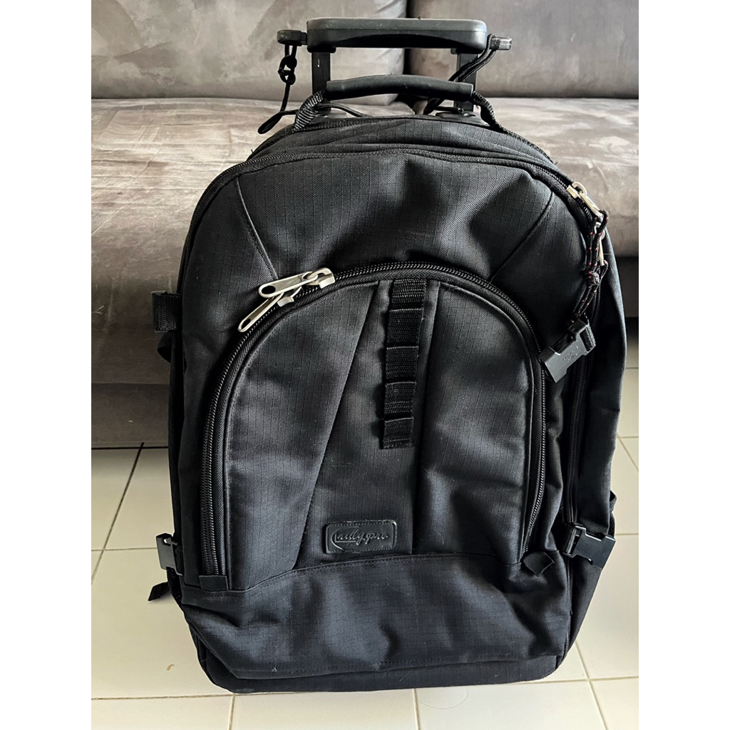 ETSUMI กระเป๋ากล้องล้อลาก และสะพายได้ รุ่นE-3110มือสอง