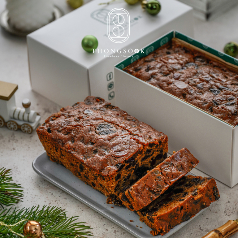 [500 กรัม] Fruitcake by Thongsook | Classic Topping Fruitcake | สูตรอังกฤษแท้ ผลไม้ฉ่ำแน่นเต็มคำ