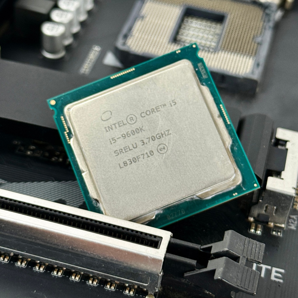 CPU Intel Core i5-9600K (Gen 9) 3.70GHz Turbo 4.60GHz (LGA1151v2) | มือสอง ประกัน 90 วัน 🌟