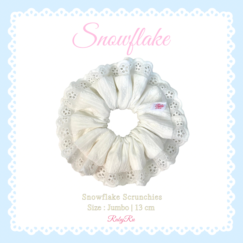 RubyRu ꕤ Snowflake Scrunchies ꕤ ยางมัดผมขอบลูกไม้