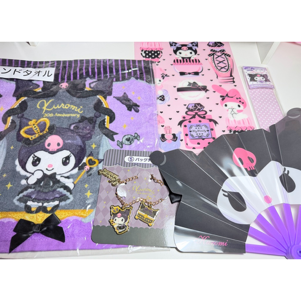 ของใช้ Kuromi Sanrio 🇯🇵 พววกุญแจ ผ้าเช็ดหน้า พัด พร้อมส่ง✨