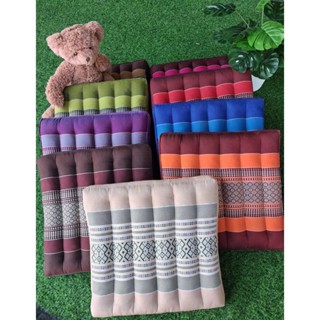 เบาะรองนั่งมาตรฐานลายขิด ไซส์ 38×38ซม.