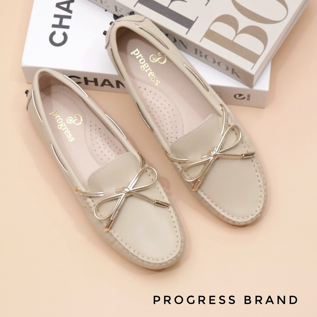 [ลด 300.- โค้ด SEPWOW300] Progress รองเท้าหนังแท้ Arrival Match In Apricot