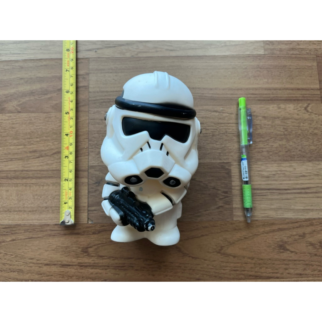 6.5 นิ้ว กระปุกออมสิน Clone trooper มีแตก