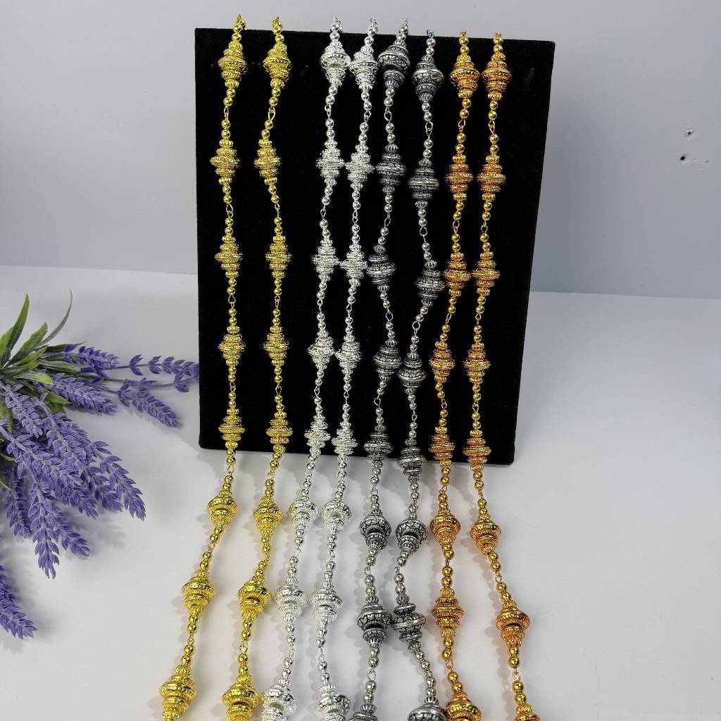 สังวาลย์กระดูกงู พาดไหล่เฉียง เครื่องประดับชุดไทยสำหรับการแสดงนาฏศิลป์ วัฒนธรรมไทย