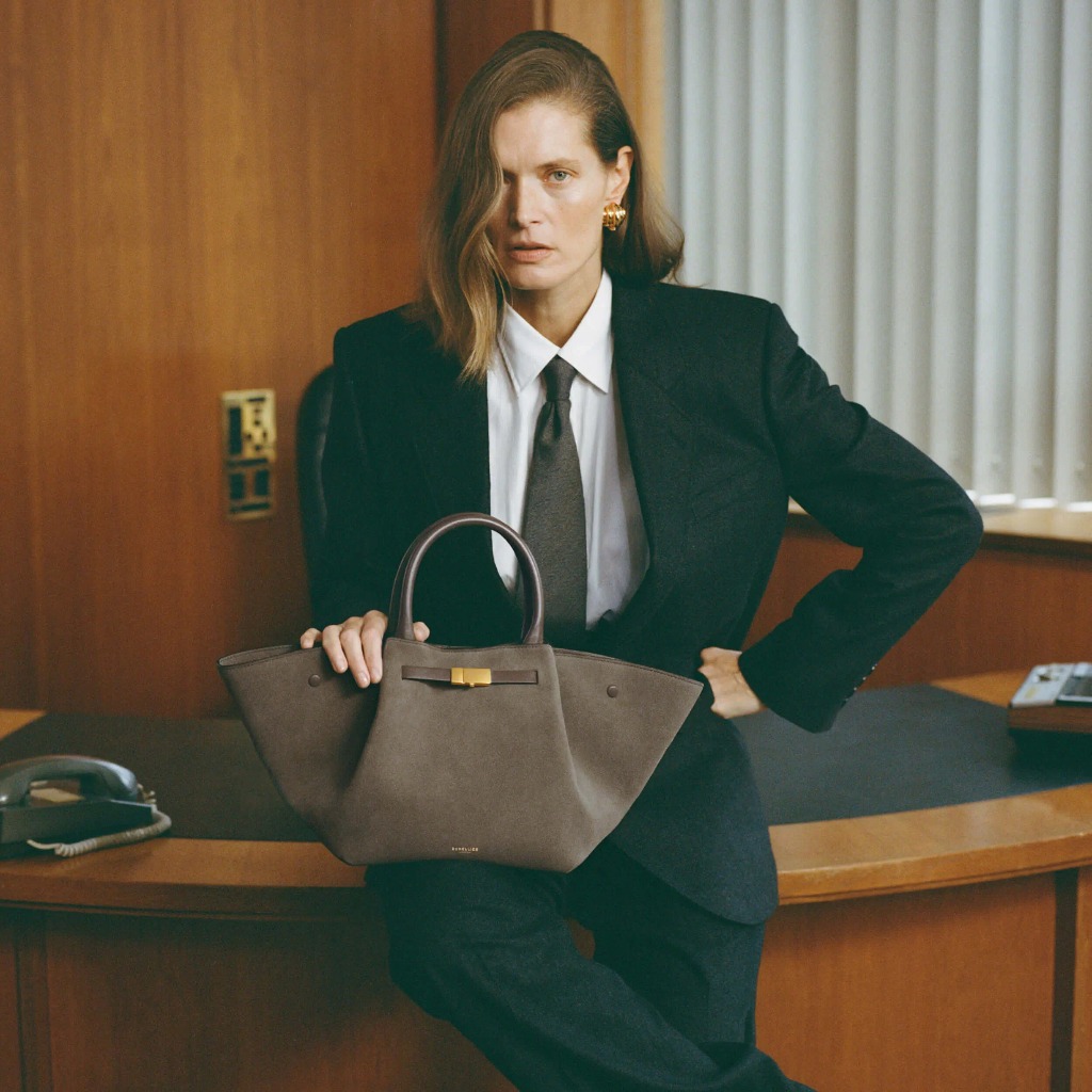 「ของแท้ 100 %」DEMELLIER LONDON The Midi New York Bag - รูปที่ 6