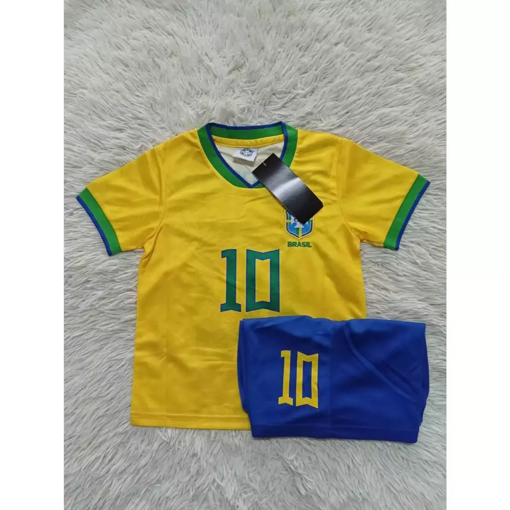 เสื้อกีฬาฟุตบอลเด็กแขนสั้น ลายทีมชาติบราซิล 2023 พร้อมสกรีนชื่อ+เบอร์ สินค้าคุณภาพA