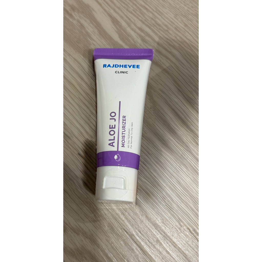 ราชเทวีคลินิค Aloe Jo ครีมบำรุงผิว มอยเจอร์ไรเซอร์ให้ความชุ่มชื้น หมดอายุเดือน 3/29