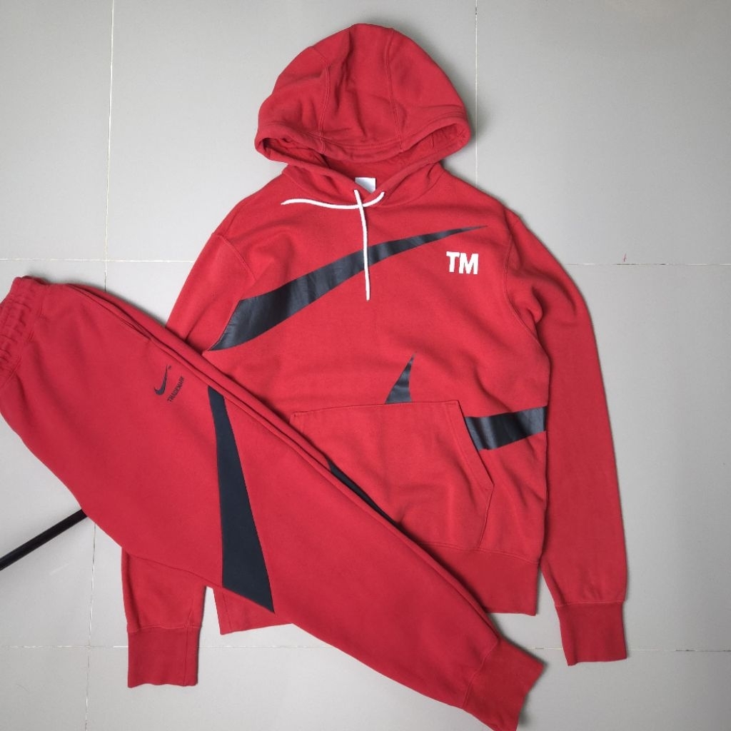 Nike Hoodie มือสองสภาพดี