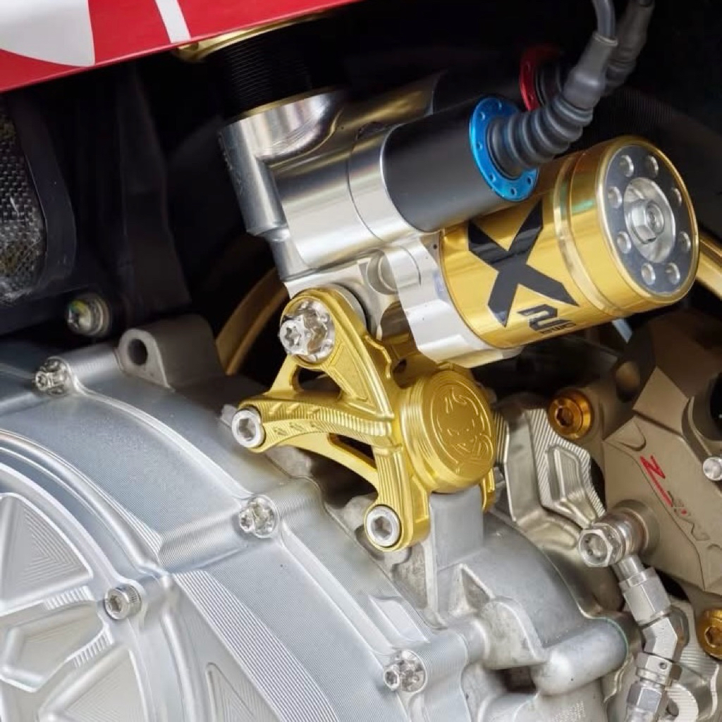 TR Factory ชุดจับโช๊คหลัง Vespa Sprint / Primavera / LX125 / LX150 / S125 / S150 อลูมิเนียม cnc จับโ