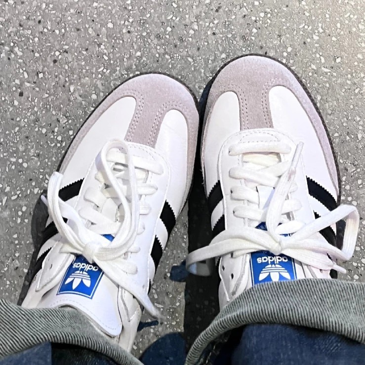 【บริการเก็บเงินปลายทาง】🔥Adidas samba OG B75806 รองเท้าลำลองส้นเตี้ยสีขาว รองเท้าผ้าใบสไตล์ยอดนิยมของ Adidas - รูปที่ 3