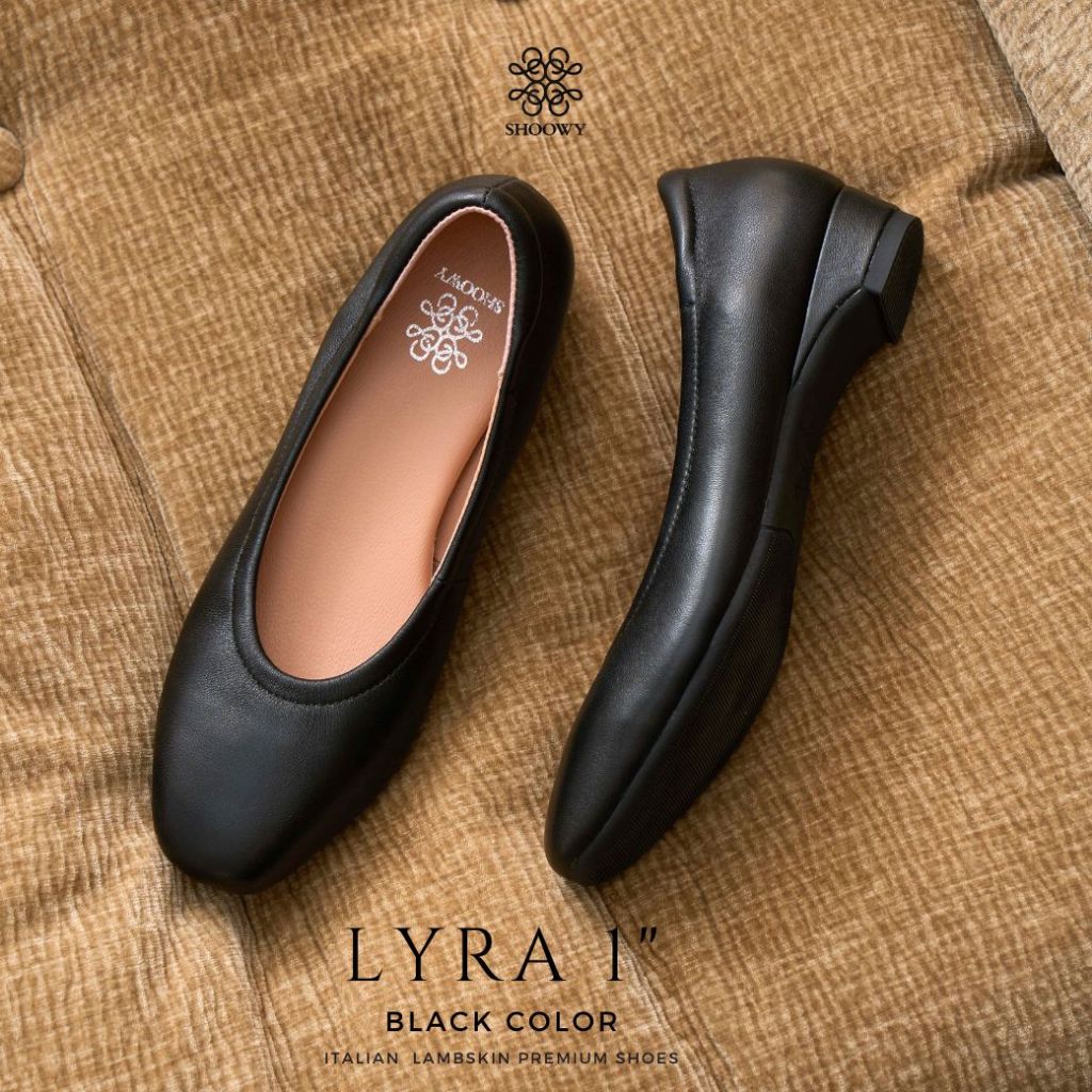 Shoowy รองเท้าหนังแกะรุ่น Lyra1 inch Black (สีดำ)