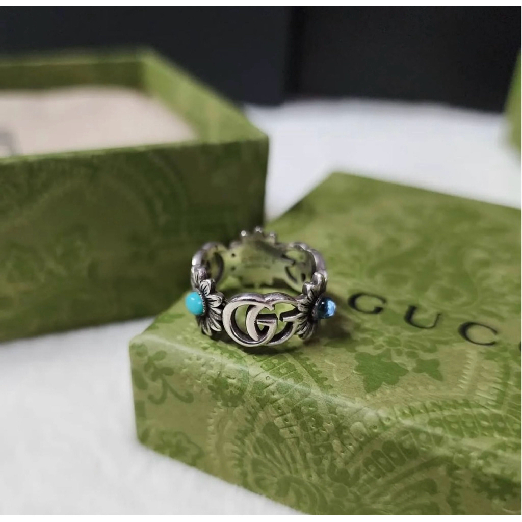 แหวน GUCCI FLOWER Double G mother of pearl ring