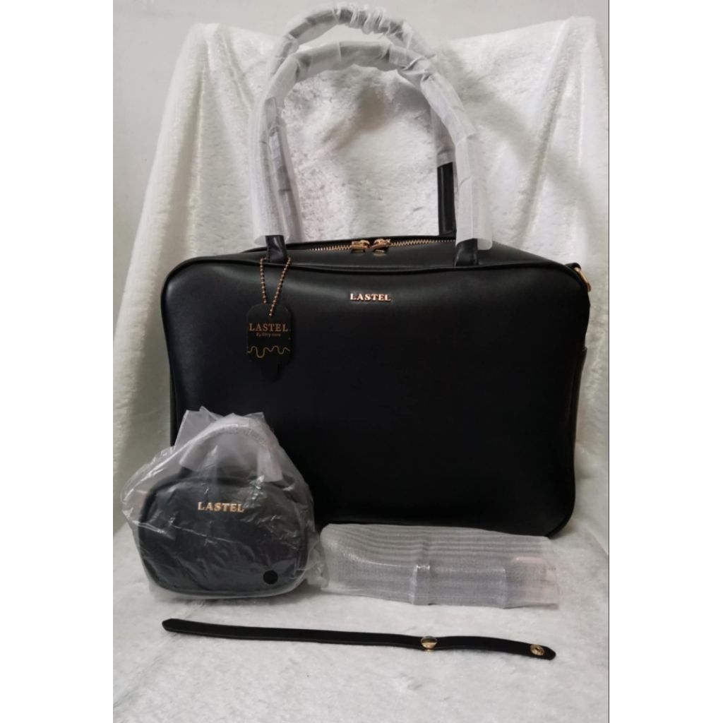 กระเป๋าสะพายข้าง LASTEL