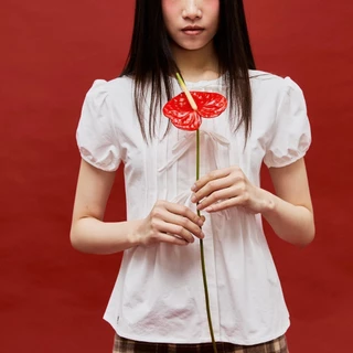 CHUUCHOP - (S-4XL) Yumi Blouse เสื้อเบลาส์แขนตุ๊กตา สไตล์จีน (C8483)