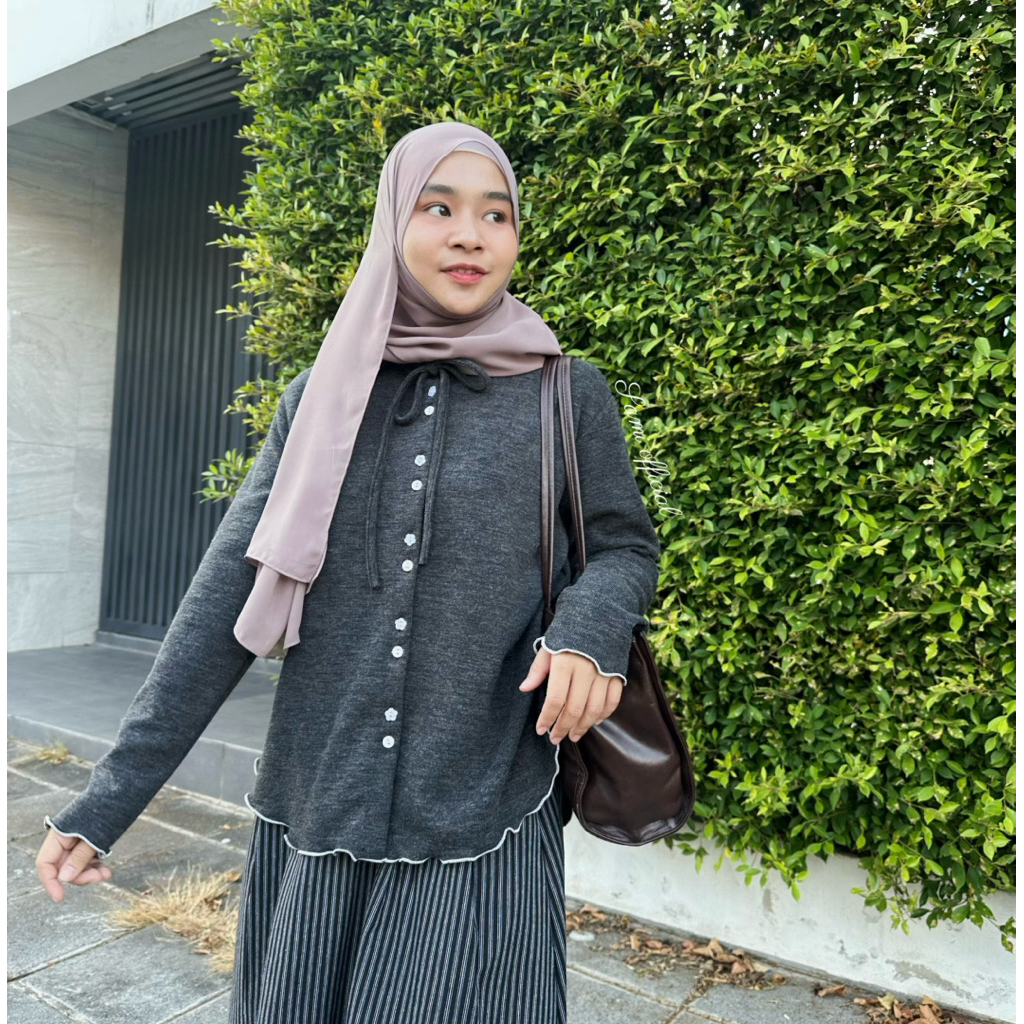 Lovely puff topೀ (สีพื้น) (กระดุมลายดอกไม้+เปลือกหอย)   เสื้อยืดคอรูดผูกโบว์ 𑁤 - รูปที่ 5