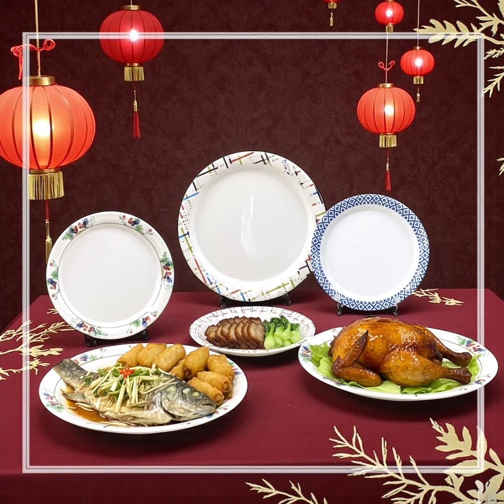 ถาดกลม มีให้เลือก 2 ขนาด  แบรนด์ Srithai Superware at fifteen