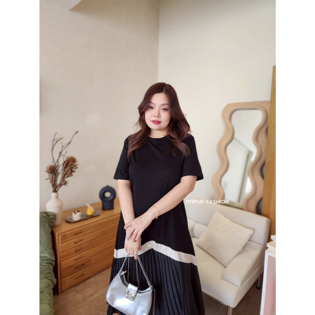 POP UP Pleated Ease Dress เดรสยืดอัดพลีทสไตล์เกาหลี ใส่สบาย ดูแพง (S–3XL) - รูปที่ 6