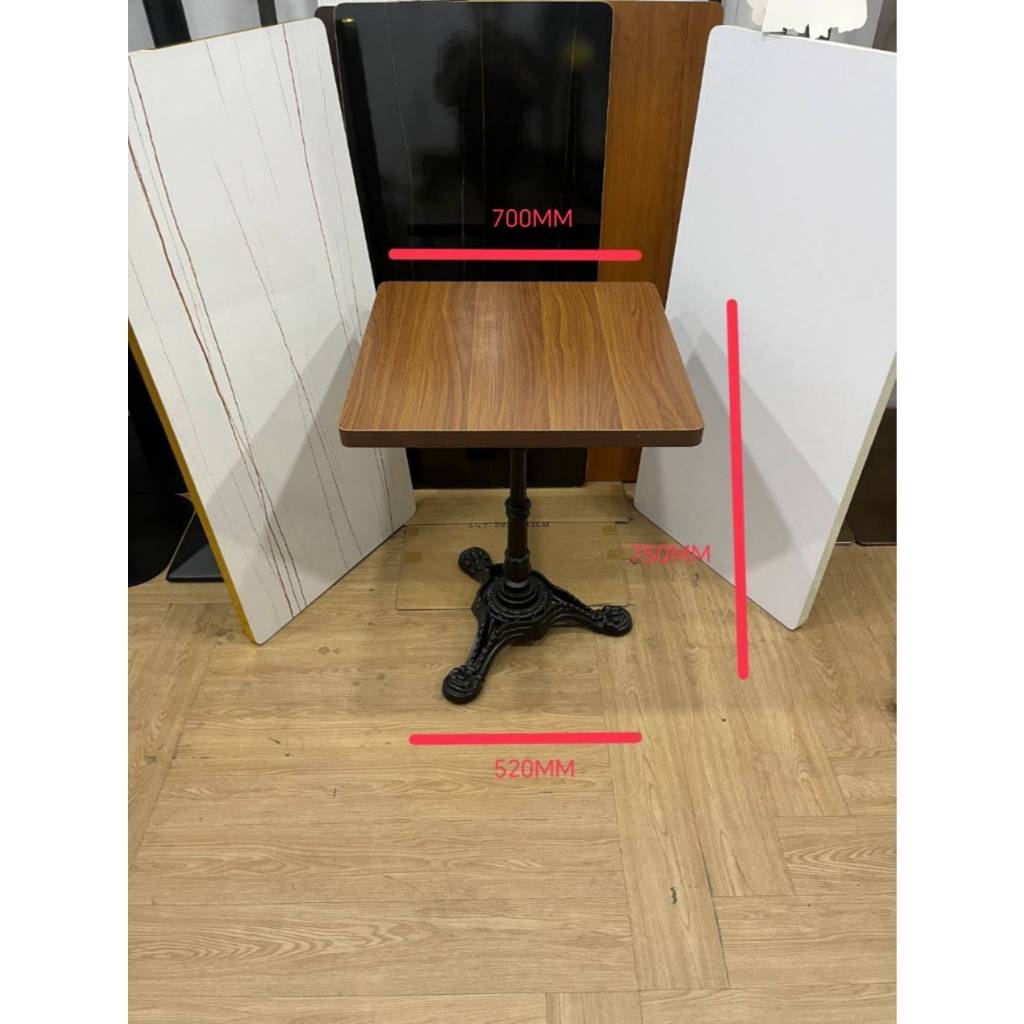 โต๊ะคาเฟ่สี่เหลี่ยม ขนาด70x70x75 ฐานเหล็กทรงกากบาท สีดำ เเข็งเเรง ไม่โยก