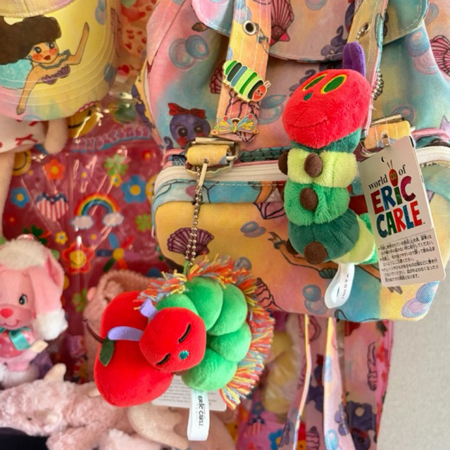 ⭐ นำเข้าจากญี่ปุ่น🇯🇵 พร้อมส่งในไทย! Eric carle พวงกุญแจตุ๊กตาหนอนอีริคหลับ ใหม่! ป้ายห้อย The Very H