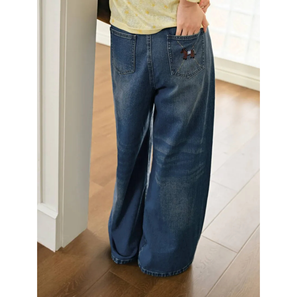 [พรีออเดอร์] KUOSE : Horse Embroidery Jeans
