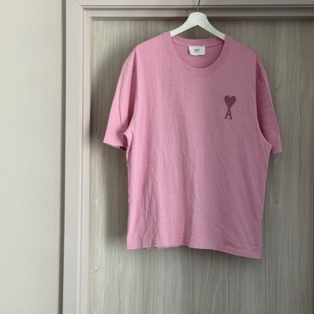 AMI Paris Ami de Coeur T-shirt Size: 46/29