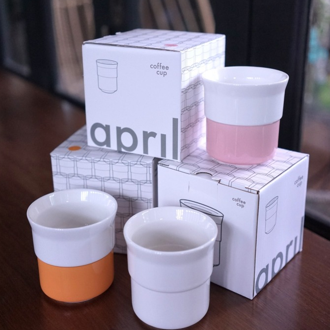 April ceramic cup แก้วเซรามิคจาก April, Denmark ใช้ในร้านได้จนถึงระดับแข่งขัน