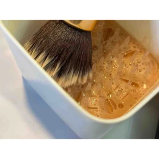 DAISO Japan | Makeup Brush Cleaner | Simple Daily Use Item