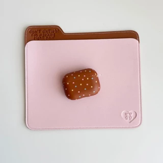 amuse stuff-⭐ AirPods Case – Brown Star เคสแอร์พอร์ตซิลิโคนเนื้อด้านพิมพ์ลาย