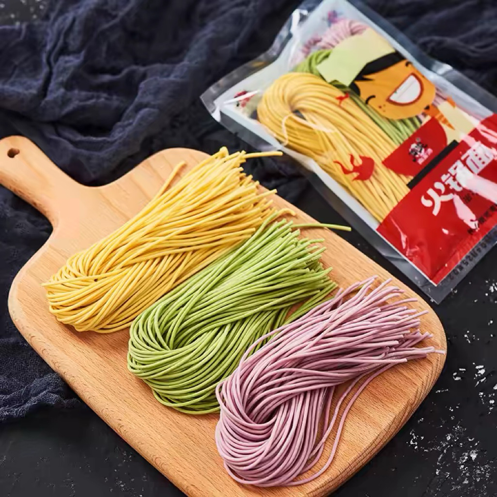 พร้อมส่ง บะหมี่ผัก 120gบะหมี่ผักหลากสีสันแบบไม่ทอด อร่อย