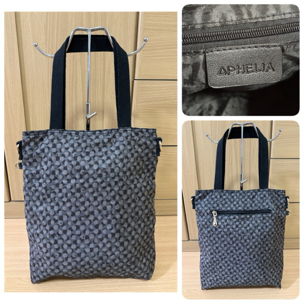ส่งต่อ กระเป๋าผ้าไนล่อน PHELIA ขนาด 12.5 x 13” มีซิปปิดกระเป๋า