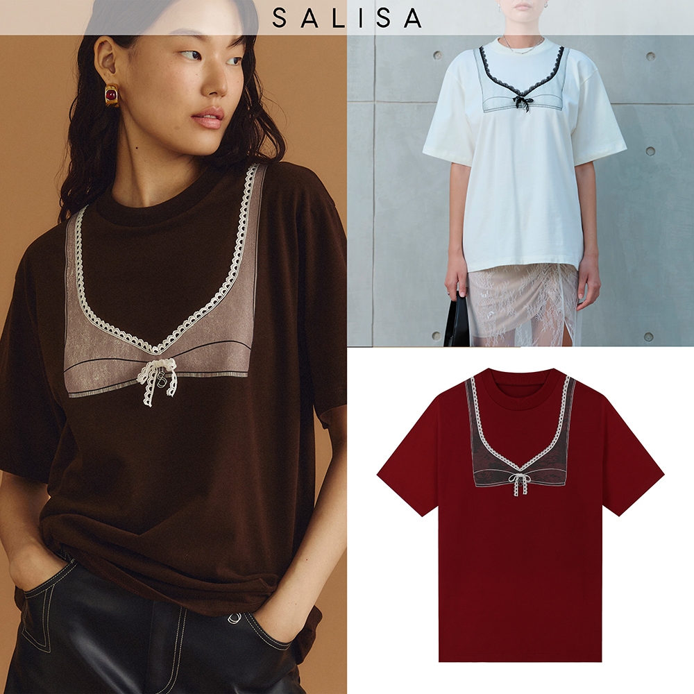 SALISA - Oversized T-SHIRT BRALETTE SS25 เสื้อยืดโอเวอร์ไซส์ ลายบราขอบลูกไม้ *BROWN PRE-ORDER 4 WEEKS*