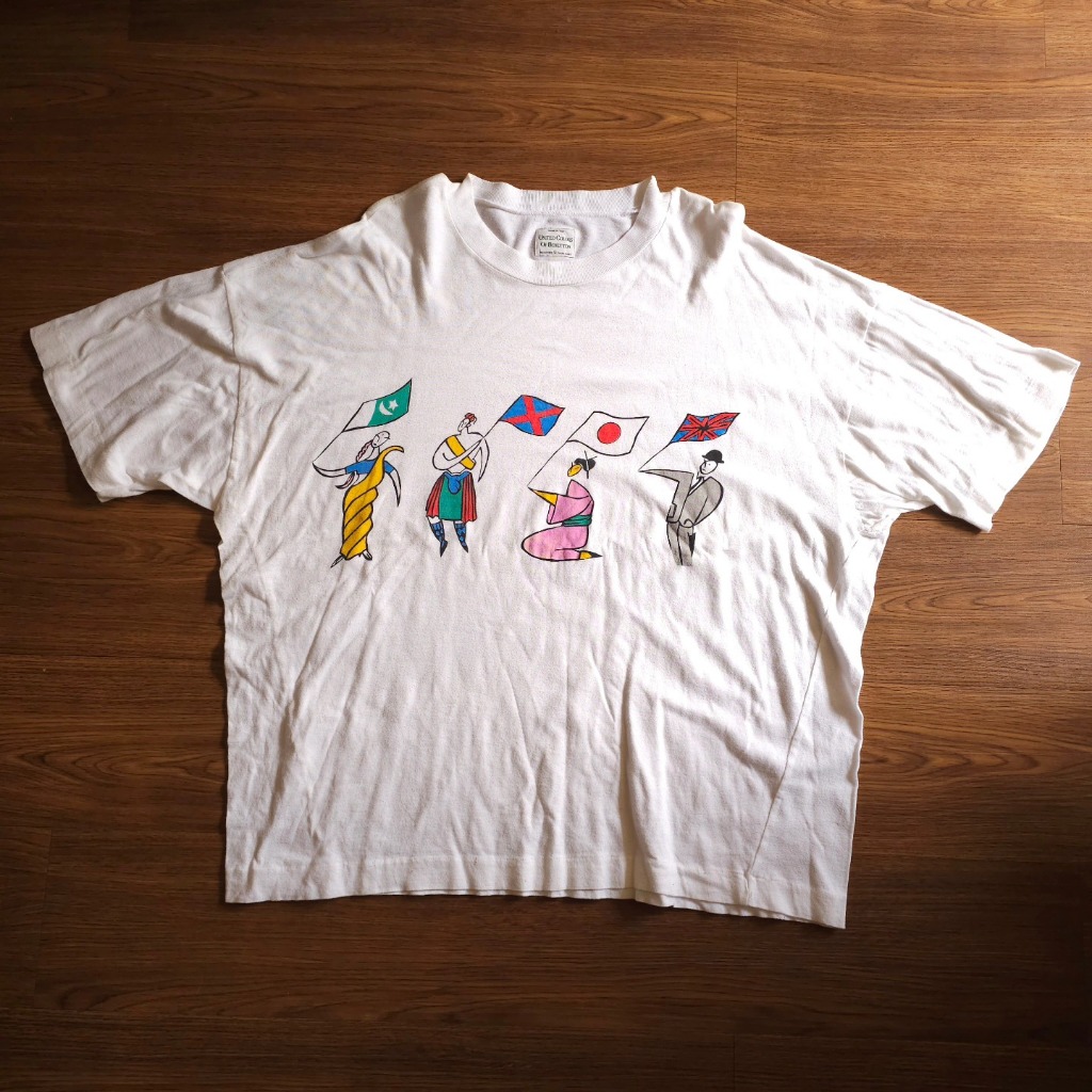 Vintage Benetton T Shirt Made in Italy มือสอง​ สภาพดี​ผ้าดีนิ่มมาก