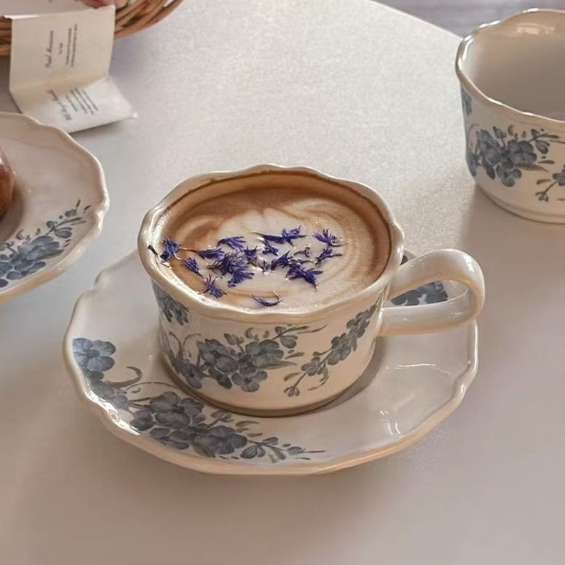 Chansuay - จานสวย ชุดชา-แก้วกาแฟ พร้อมจานรอง แก้วเซรามิคเนื้อหนา ลายดอกไม้สีฟ้า