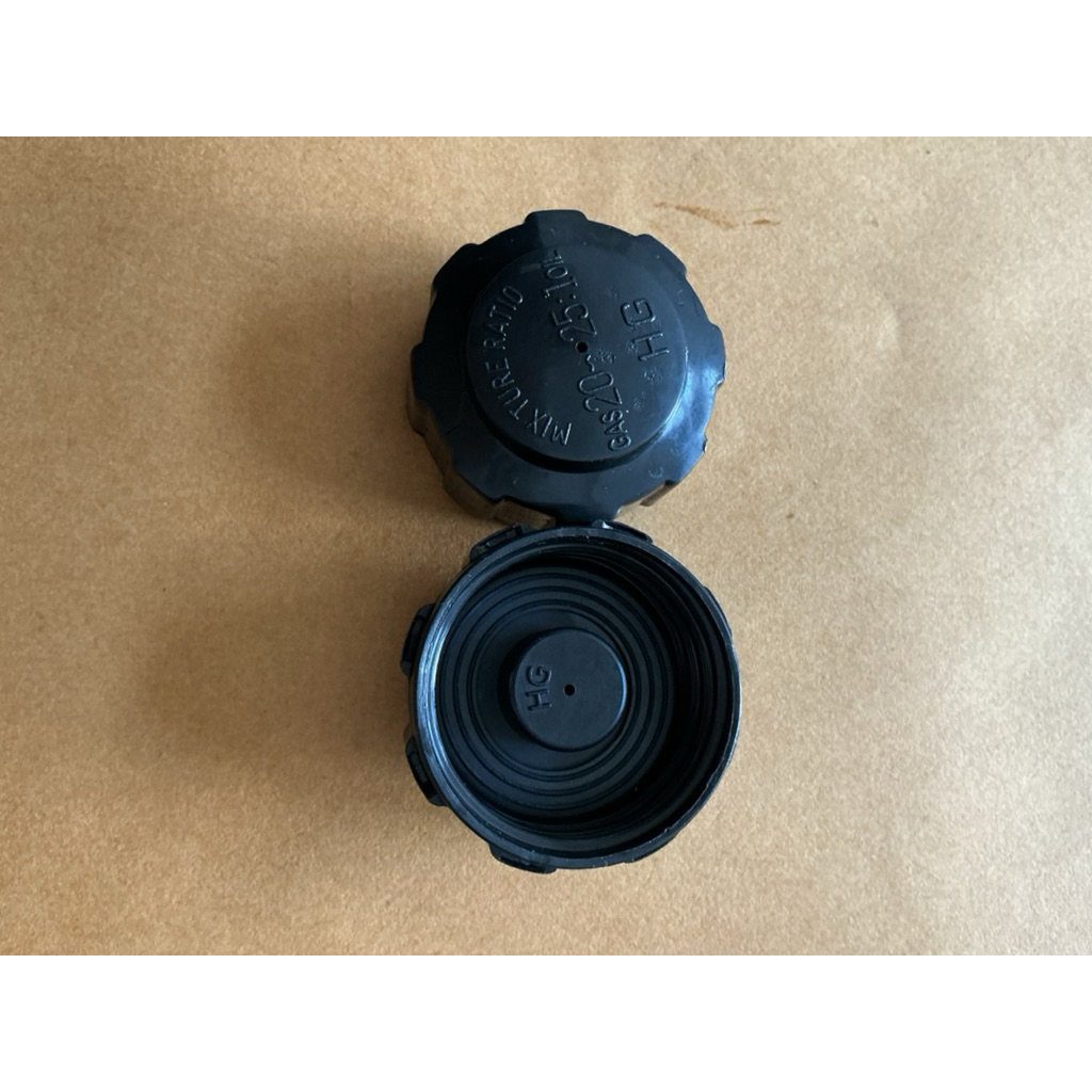 ฝาถังน้ำมันเคื่องตัดหญ้าNB411/RBC411(เกลียวหยาบ)-ToToAgritech