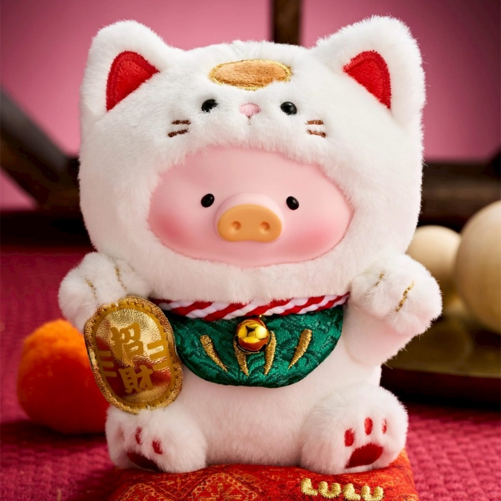 ส่งด่วน🧧 LuLu The Piggy — Lucky Cat พวงกุญแจ ตุ๊กตาหมูลูลู่ แมวกวักทรัพย์ สายมู ตุ๊กตาห้อยกระเป๋า 46258