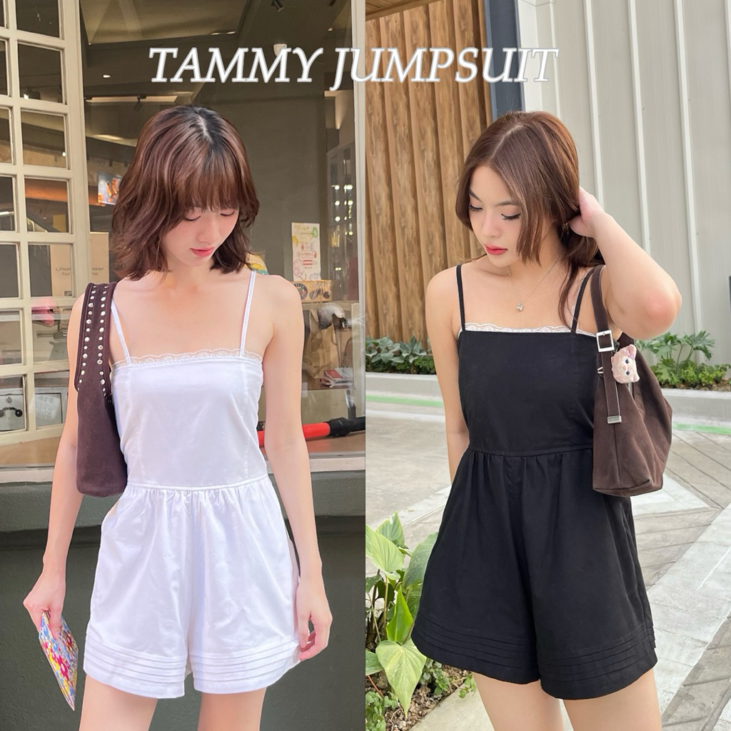 TAMMIE JUMPSUIT - จั๊มสูทกางเกงขาสั้นดีเทลขอบลูกไม้ (nita.bkk)