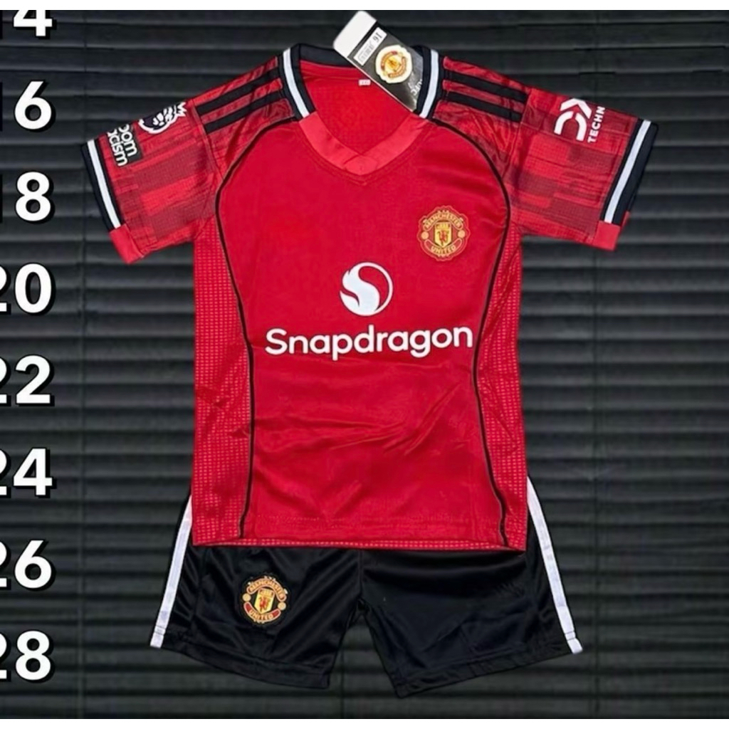 เสื้อผ้ากีฬาเด็ก แบบทันสมัย สีสันสดใส