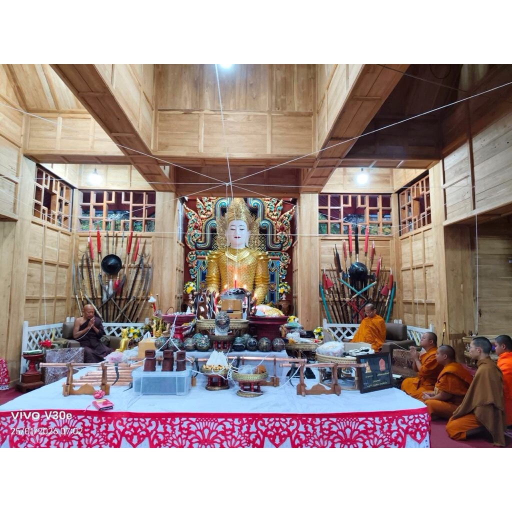 ตะกรุดราชทูตลิ้นทอง  หลวงพ่อเล็กกล่าวในงานพุทธาภิเษก ณ วัดศิลาวาศ ว่า” ตะกรุดราชทูตลิ้นทอง”นักพูด นักขาย และอีกหลายอาชีพ ราคา ถูกที่สุด ดีลบีเคเค แกลเลอรีภาพที่ 4