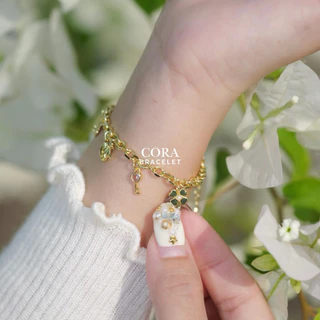 The Lucy Cora bracelet สร้อยข้อมือแห่งความโชคดี